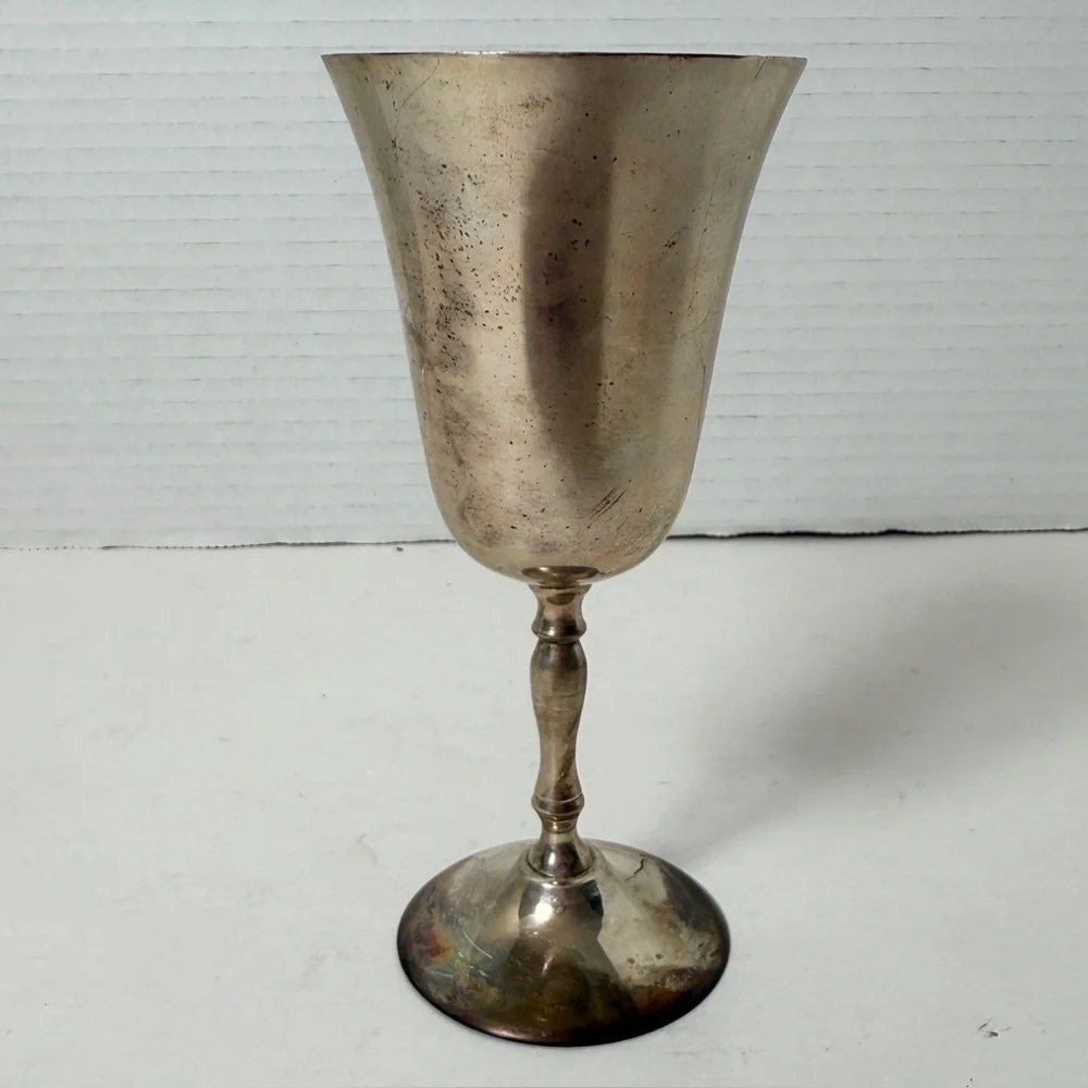 Vintage ‘79 Leonard Silver Plated‎ Stemmed 5.5” Cordial Wine Goblet EPNS Retro